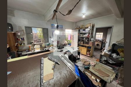 Casa à venda com 160m², 4 quartos e 3 vagas Casa à venda com 160m², 4 quartos e 3 vagasQuarto de Serviço