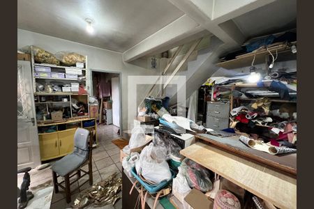 Casa à venda com 160m², 4 quartos e 3 vagas Casa à venda com 160m², 4 quartos e 3 vagasQuarto de Serviço