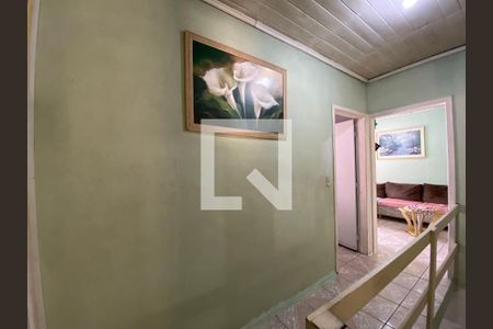 Casa à venda com 160m², 4 quartos e 3 vagas Casa à venda com 160m², 4 quartos e 3 vagasCorredor