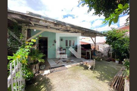 Casa à venda com 160m², 4 quartos e 3 vagas Casa à venda com 160m², 4 quartos e 3 vagasÁrea comum