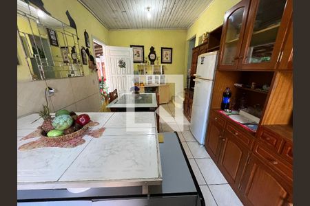 Casa à venda com 160m², 4 quartos e 3 vagas Casa à venda com 160m², 4 quartos e 3 vagasCozinha
