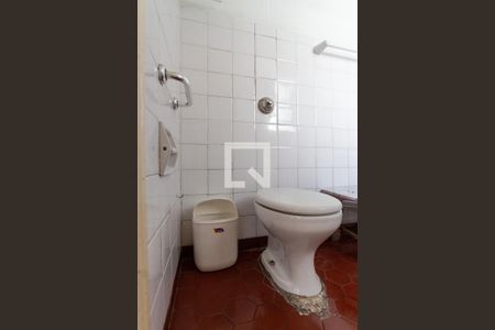 Casa à venda com 205m², 3 quartos e 2 vagasBanheiro