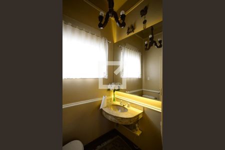 Casa à venda com 280m², 5 quartos e 1 vagaBanheiro 2