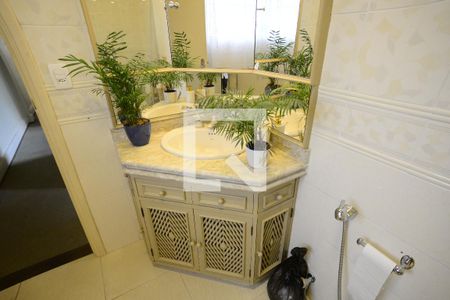 Casa à venda com 280m², 5 quartos e 1 vagaBanheiro