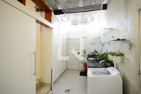 Casa à venda com 280m², 5 quartos e 1 vagaÁrea de Serviço