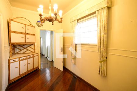 Casa à venda com 280m², 5 quartos e 1 vagaCopa