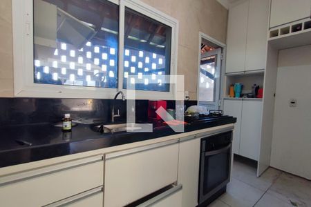 Cozinha de casa de condomínio para alugar com 2 quartos, 64m² em Campos Eliseos, Campinas
