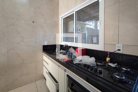 Cozinha de casa de condomínio para alugar com 2 quartos, 64m² em Campos Eliseos, Campinas