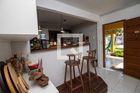 Casa de condomínio à venda com 377m², 3 quartos e 4 vagasCozinha