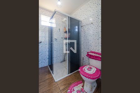 Casa à venda com 320m², 2 quartos e 1 vagaBanheiro