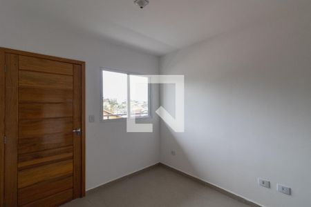 Sala/Cozinha/Área de Serviço de apartamento para alugar com 2 quartos, 40m² em Vila Paranagua, São Paulo