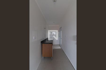 Sala/Cozinha/Área de Serviço de apartamento para alugar com 2 quartos, 40m² em Vila Paranagua, São Paulo
