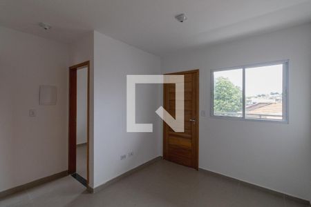 Sala/Cozinha/Área de Serviço de apartamento para alugar com 2 quartos, 40m² em Vila Paranagua, São Paulo
