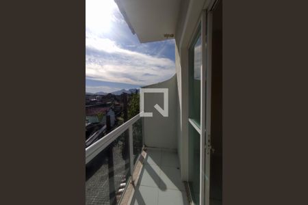 Casa de condomínio à venda com 135m², 3 quartos e 1 vaga Casa de condomínio à venda com 135m², 3 quartos e 1 vaga2º Pav - Varanda do Quarto 2