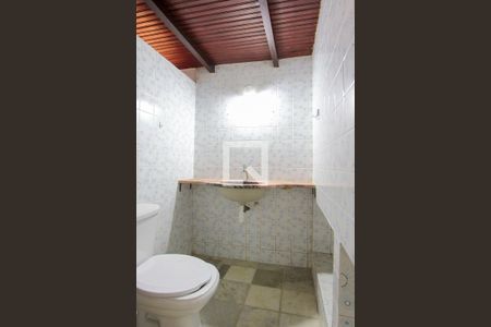 Casa de condomínio à venda com 400m², 5 quartos e 2 vagasLavabo