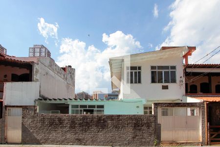 Casa de condomínio à venda com 400m², 5 quartos e 2 vagasFachada 