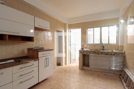 Casa de condomínio à venda com 400m², 5 quartos e 2 vagasCozinha