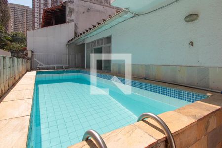 Casa de condomínio à venda com 400m², 5 quartos e 2 vagasPiscina
