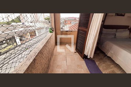 Casa à venda com 198m², 4 quartos e 2 vagas Casa à venda com 198m², 4 quartos e 2 vagasEdícula - Quarto 1