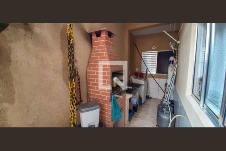 Casa à venda com 198m², 4 quartos e 2 vagas Casa à venda com 198m², 4 quartos e 2 vagasChurrasqueira