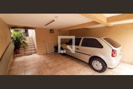 Casa à venda com 198m², 4 quartos e 2 vagas Casa à venda com 198m², 4 quartos e 2 vagasGaragem