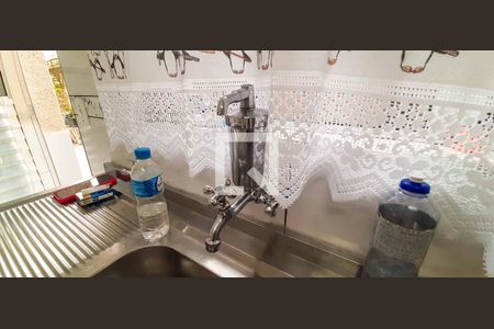 Casa à venda com 198m², 4 quartos e 2 vagas Casa à venda com 198m², 4 quartos e 2 vagasCozinha