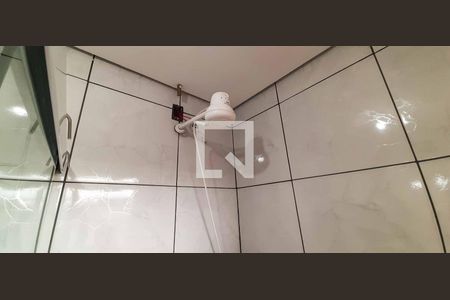 Casa à venda com 198m², 4 quartos e 2 vagas Casa à venda com 198m², 4 quartos e 2 vagasEdícula - Banheiro