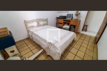 Casa à venda com 198m², 4 quartos e 2 vagas Casa à venda com 198m², 4 quartos e 2 vagasQuarto