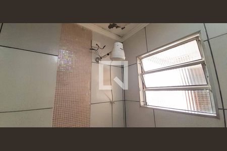 Casa à venda com 198m², 4 quartos e 2 vagas Casa à venda com 198m², 4 quartos e 2 vagasBanheiro da Suíte