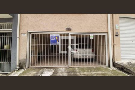 Casa à venda com 198m², 4 quartos e 2 vagas Casa à venda com 198m², 4 quartos e 2 vagasFachada da Casa