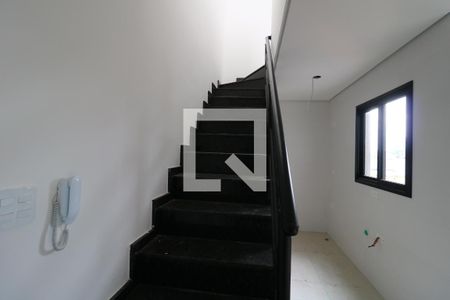 Apartamento para alugar com 100m², 2 quartos e 1 vagaEscada