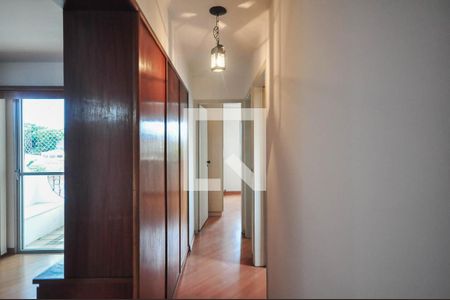 Corredor de apartamento para alugar com 3 quartos, 65m² em Jardim Monte Kemel, São Paulo