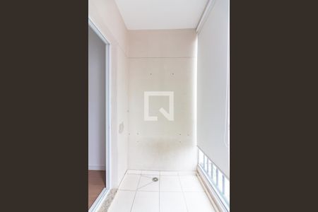 Sacada de apartamento para alugar com 2 quartos, 57m² em Umuarama, Osasco