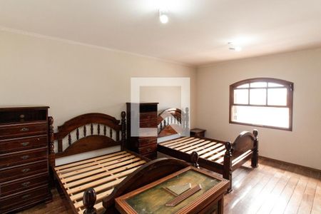 Suíte de casa à venda com 4 quartos, 365m² em Vila Paiva, São Paulo