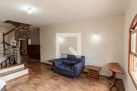 Sala de TV de casa à venda com 4 quartos, 365m² em Vila Paiva, São Paulo