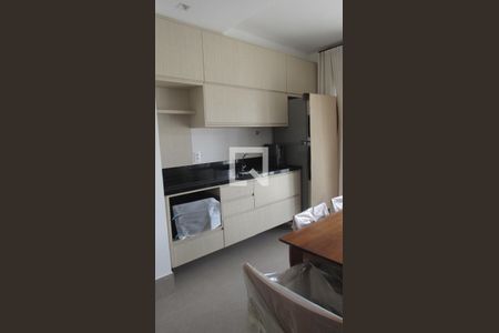 Cozinha de apartamento para alugar com 1 quarto, 52m² em Cambuí, Campinas