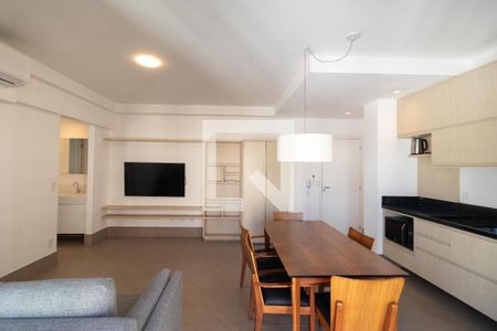 Salas de apartamento para alugar com 1 quarto, 52m² em Cambuí, Campinas