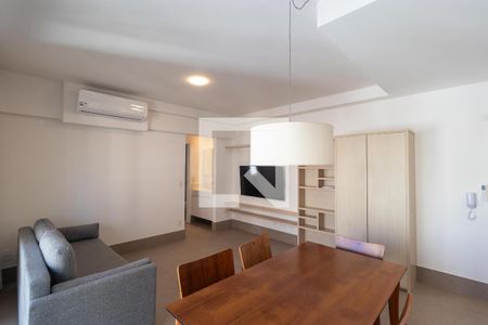 Sala de apartamento para alugar com 1 quarto, 52m² em Cambuí, Campinas