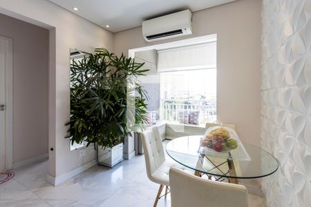 Sala de apartamento à venda com 2 quartos, 51m² em Água Branca, São Paulo