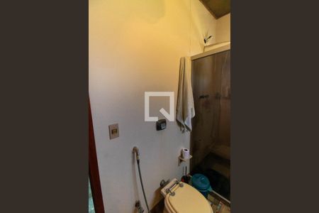 Banheiro da Suíte de casa à venda com 4 quartos, 219m² em Piratininga, Niterói