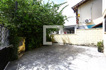 Garagem de casa à venda com 3 quartos, 150m² em Parque Monte Alegre, Taboão da Serra