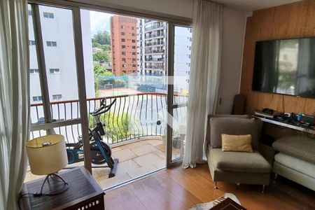 Foto 02 de apartamento à venda com 3 quartos, 157m² em Real Parque, São Paulo