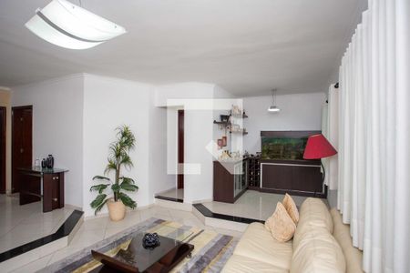 Sala de Estar de casa à venda com 4 quartos, 283m² em Conjunto Residencial Freitas, São Bernardo do Campo