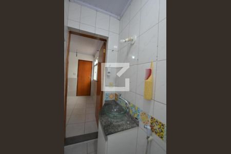 Banheiro da Suíte de casa para alugar com 1 quarto, 42m² em Cascadura, Rio de Janeiro