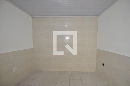 Quarto Suíte de casa para alugar com 1 quarto, 42m² em Cascadura, Rio de Janeiro