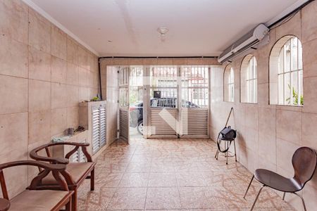 Garagem de casa à venda com 7 quartos, 158m² em Vila Santo Estéfano, São Paulo