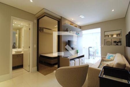 Sala de kitnet/studio para alugar com 1 quarto, 38m² em Indianópolis, São Paulo