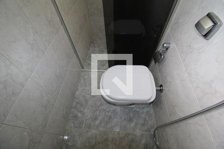 Banheiro 1 de casa à venda com 3 quartos, 150m² em Jardim Picolo, São Paulo
