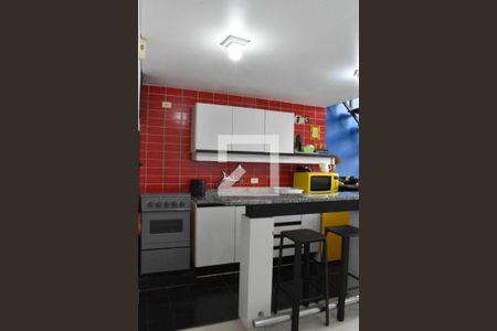 Sala/Cozinha de apartamento para alugar com 1 quarto, 46m² em Centro, Curitiba