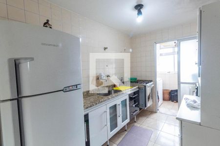 Cozinha de apartamento à venda com 2 quartos, 56m² em Vila Santana, São Paulo